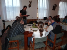 lektor Petr Birklen zahajuje "vnitn" st workshopu (foto: Jana Lacin)